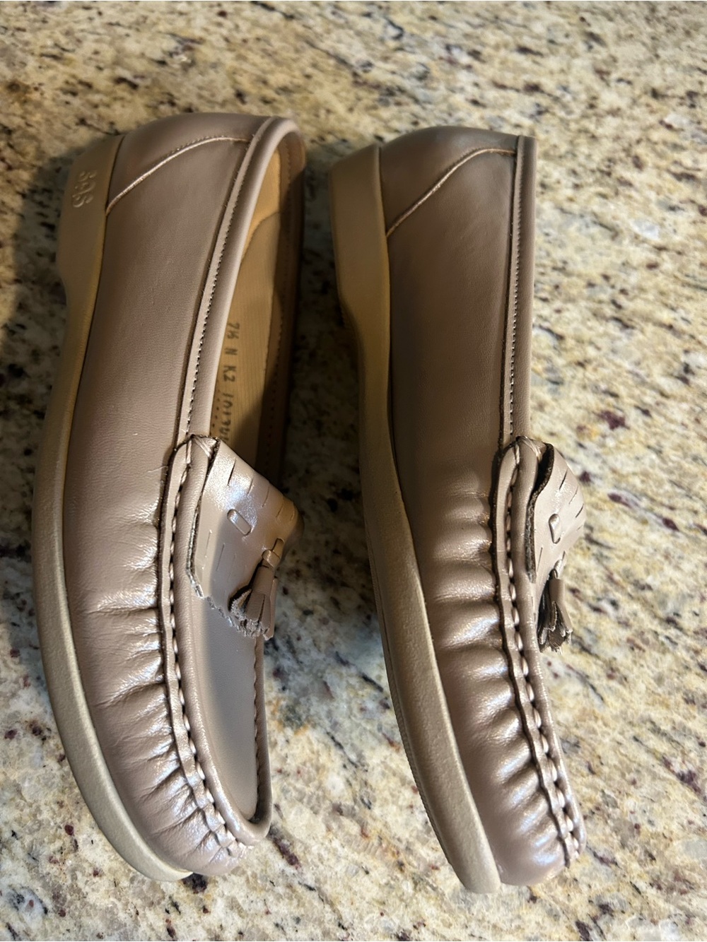 SAS Softie tassel/Kiltie leather loafers. Taupe size 7.5N. New??? - Picture 6 of 12